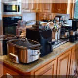 K05. Small kitchen appliances and utensils. 